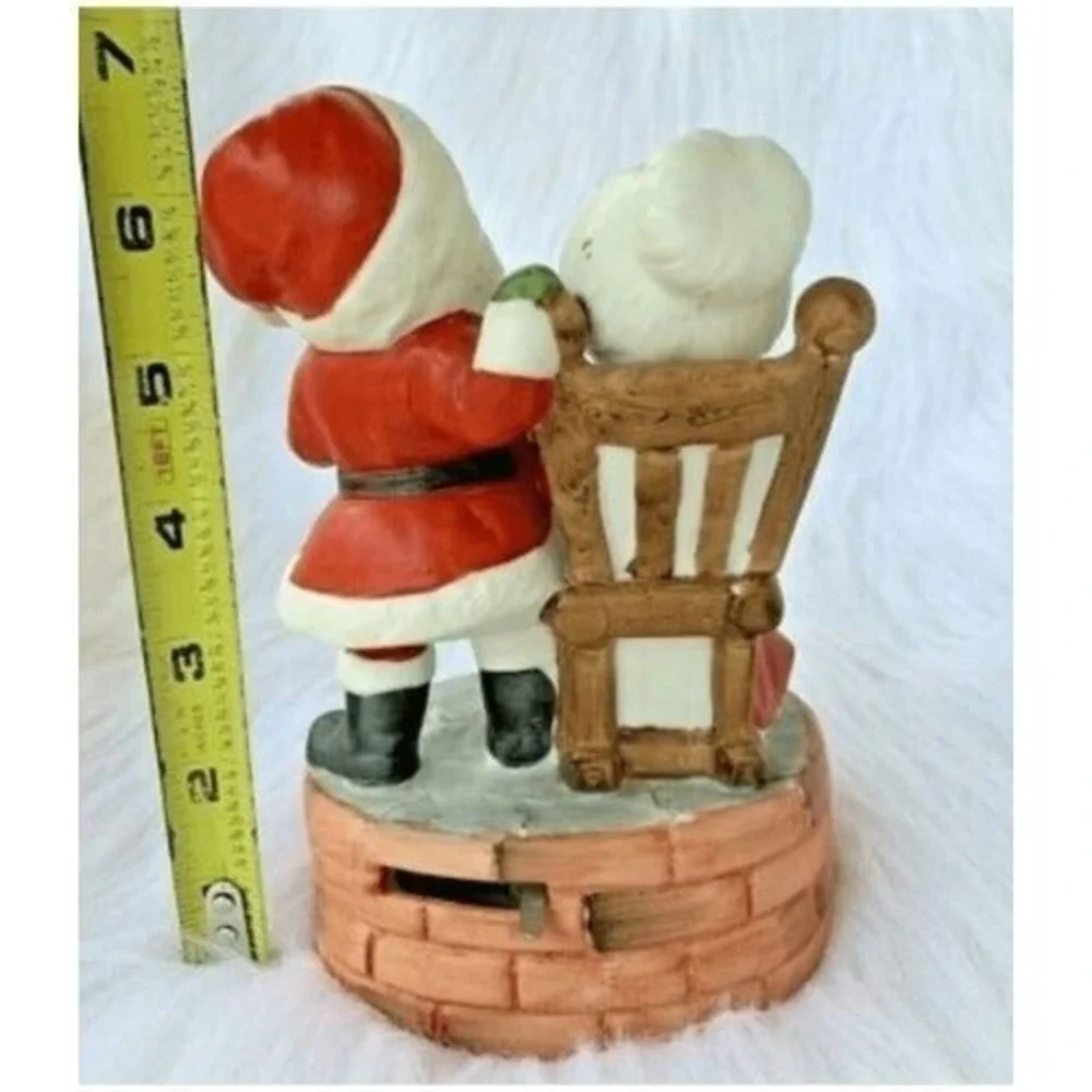 Santa Claus & Mrs.‎ Claus Figurine Christmas Decor Music Box Holiday Made  Japan